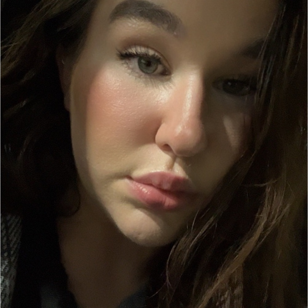 Meet your Posher, Kenz